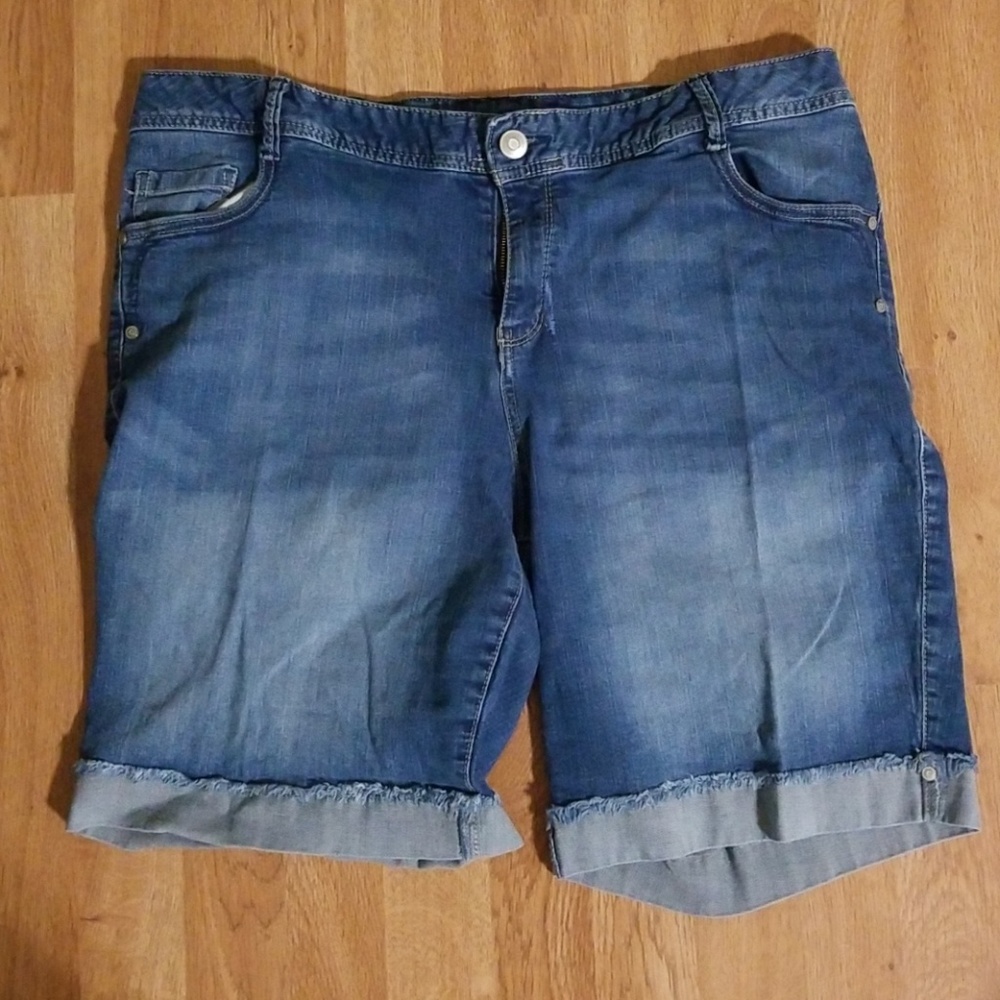Lane Bryant size 20 jean shorts